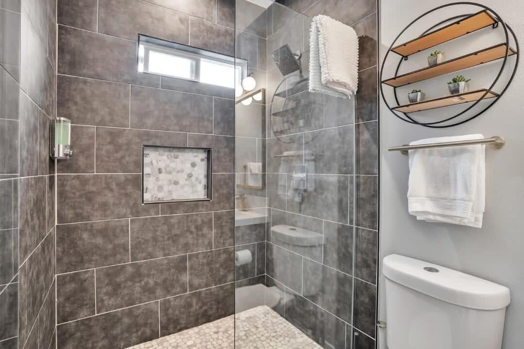 Professionals-Restaurants-Fastwifi-A C-Desk- Pets Apartment San Diego Exterior foto