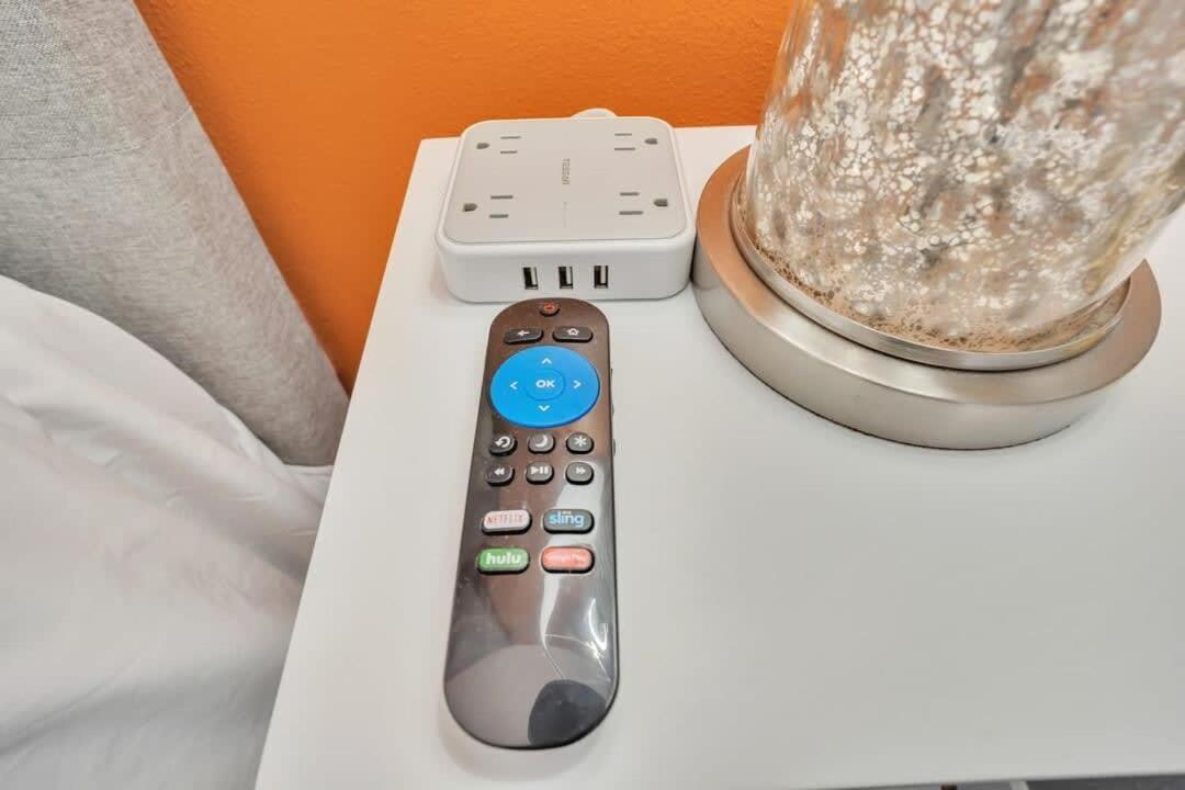 Professionals-Restaurants-Fastwifi-A C-Desk- Pets Apartment San Diego Exterior foto