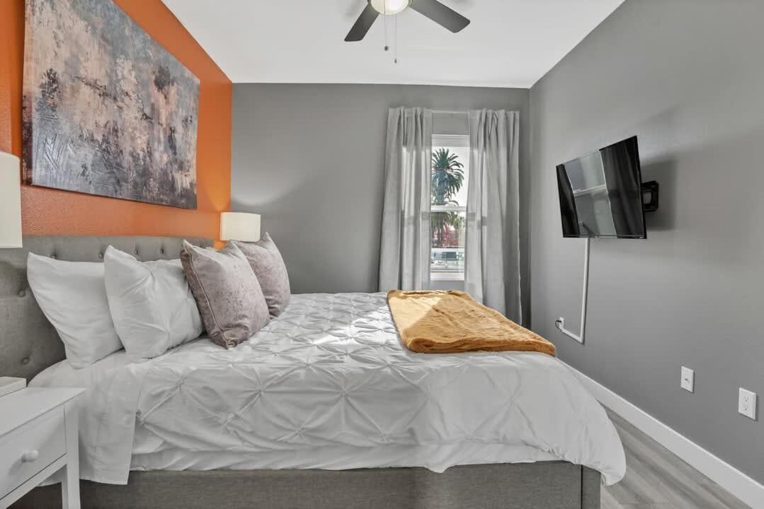Professionals-Restaurants-Fastwifi-A C-Desk- Pets Apartment San Diego Exterior foto